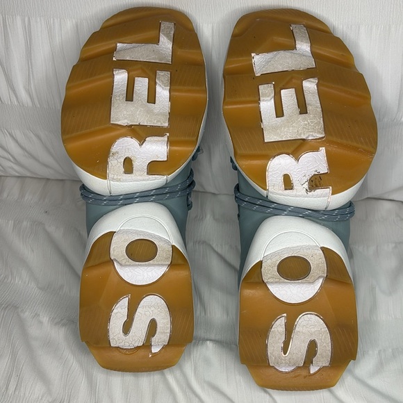 SOREL KINETIC™ IMPACT LACE SNEAKERS - Size 9 - Picture 6 of 13